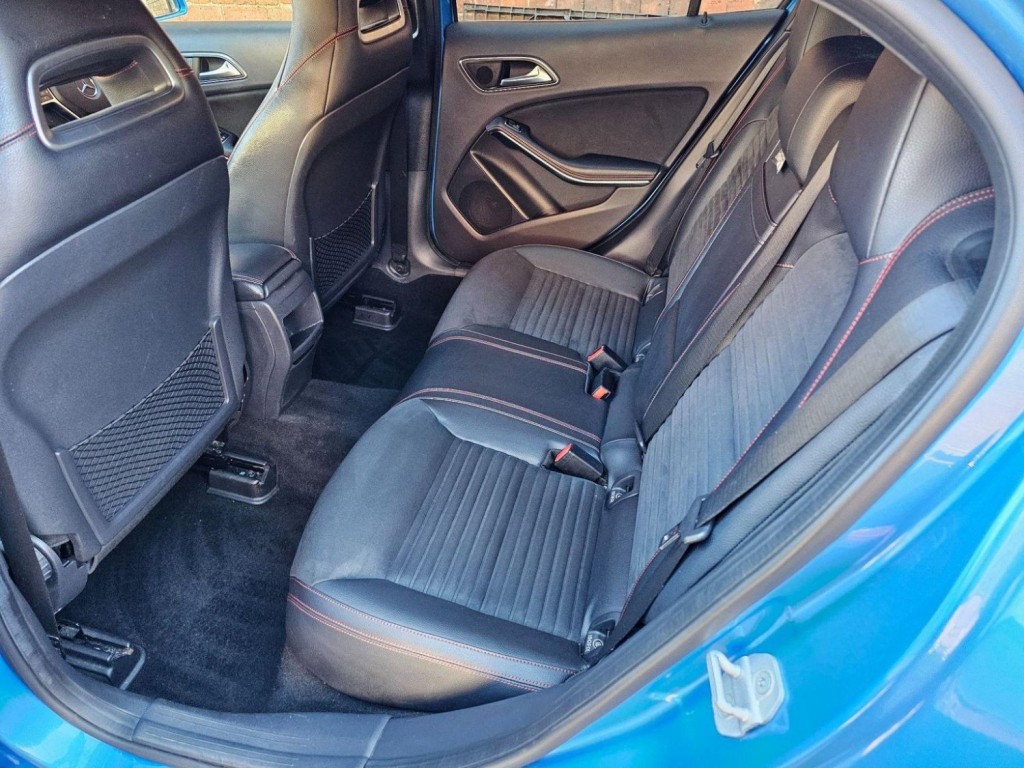 MERCEDES-BENZ GLA CLASS