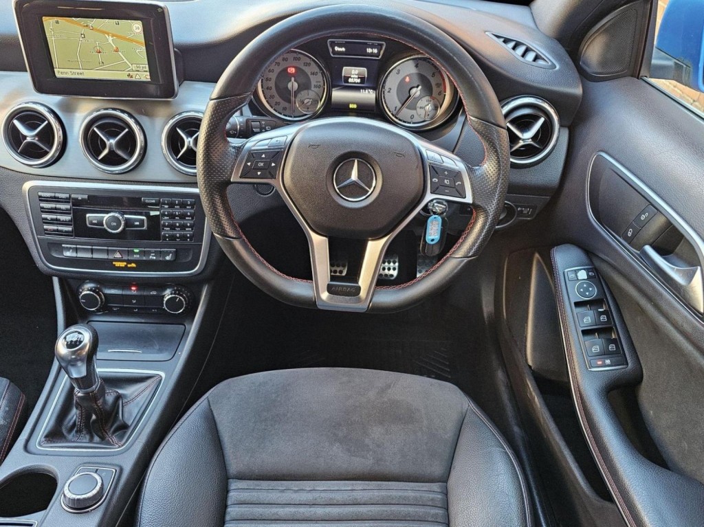 MERCEDES-BENZ GLA CLASS