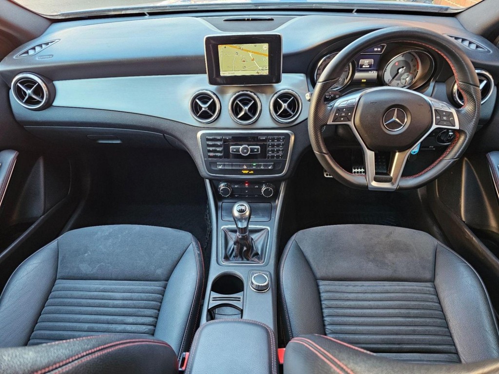 MERCEDES-BENZ GLA CLASS