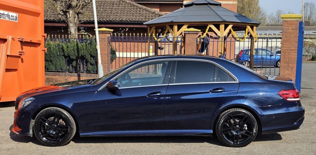 MERCEDES-BENZ E CLASS