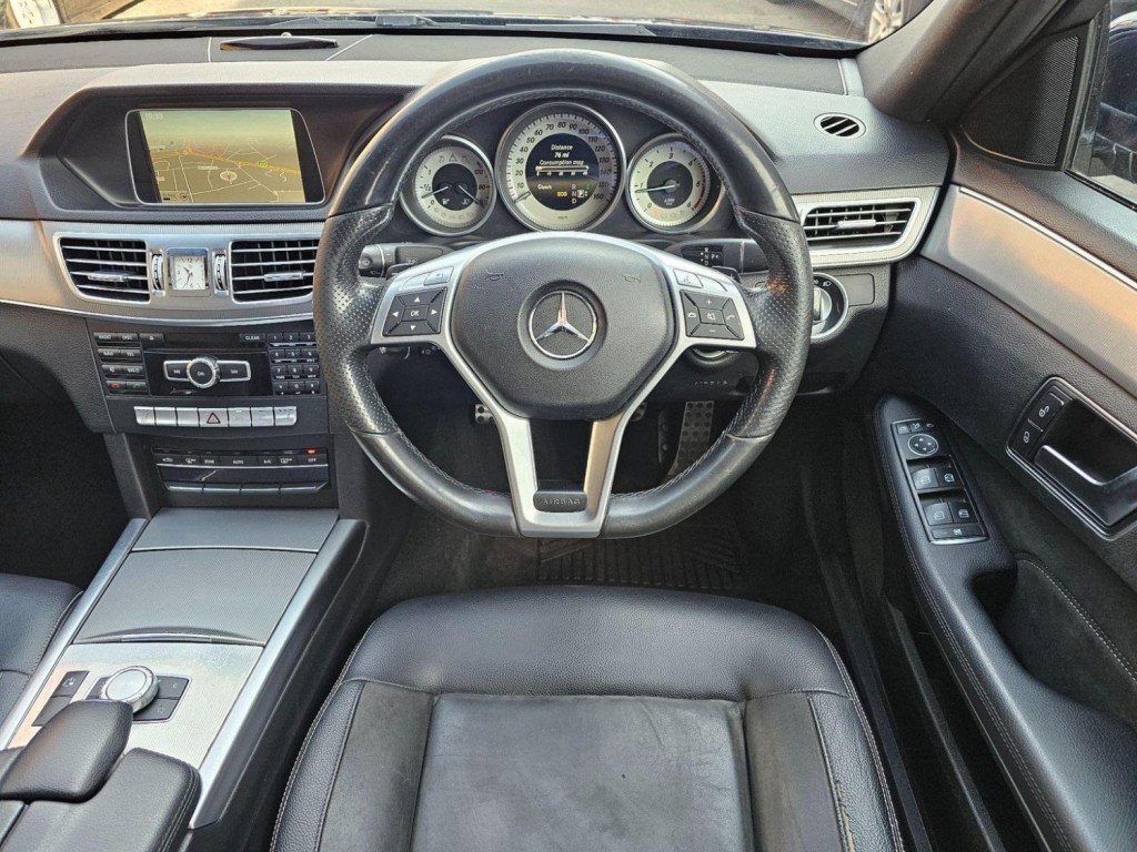 MERCEDES-BENZ E CLASS