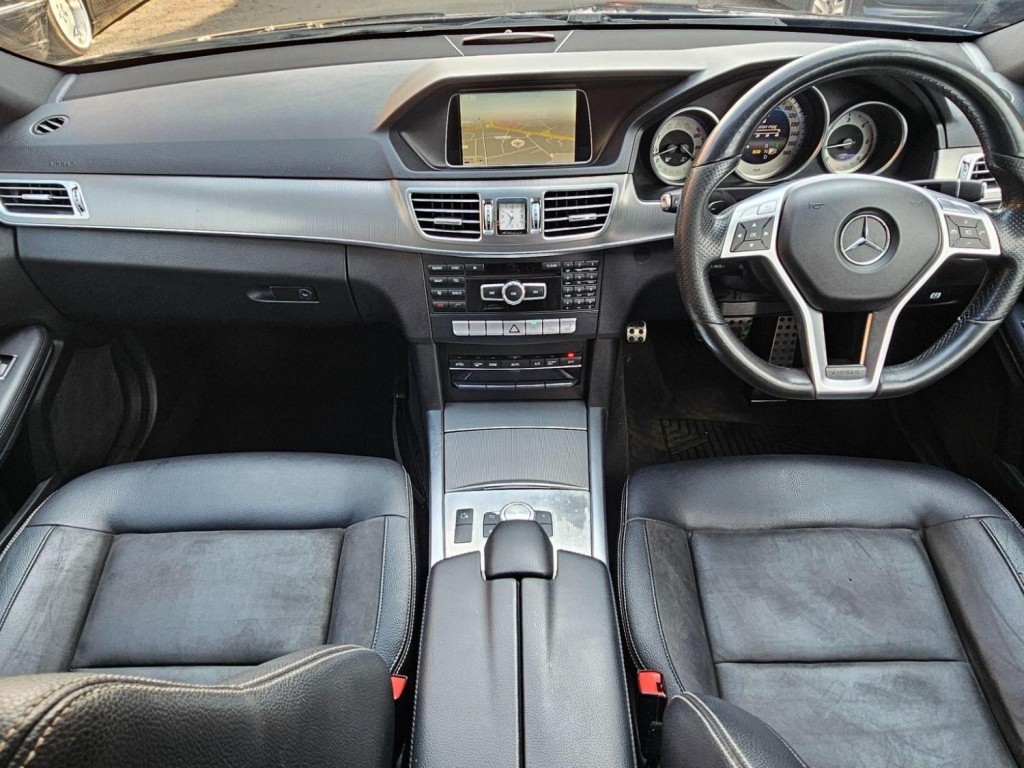 MERCEDES-BENZ E CLASS