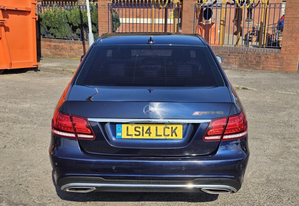 MERCEDES-BENZ E CLASS