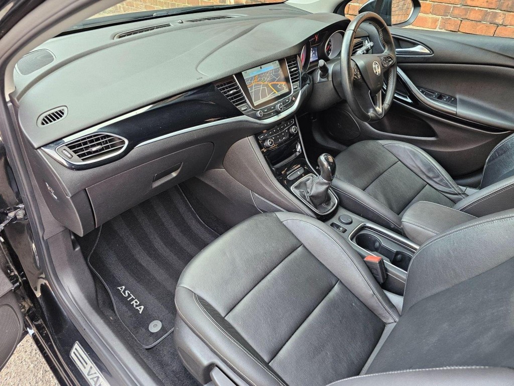 VAUXHALL ASTRA