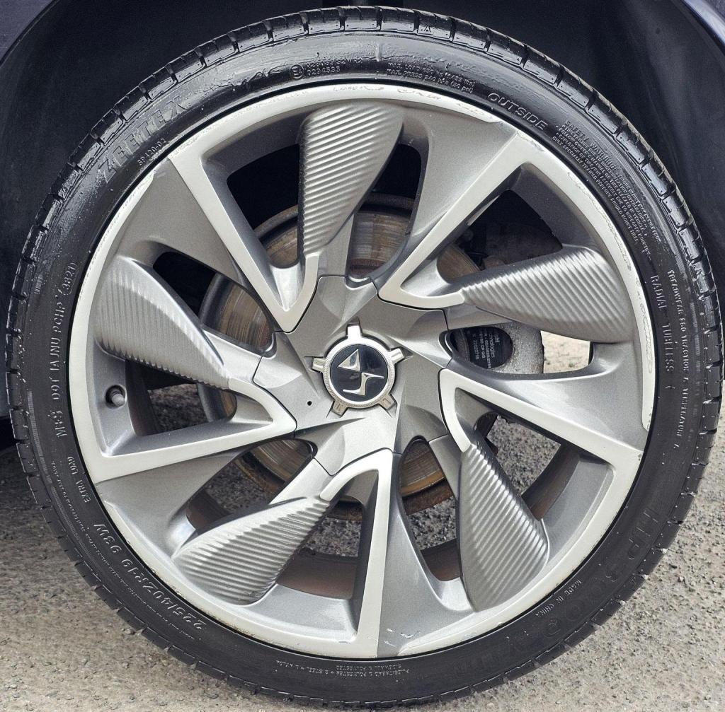 DS AUTOMOBILES DS 4