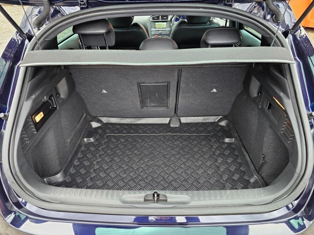 DS AUTOMOBILES DS 4