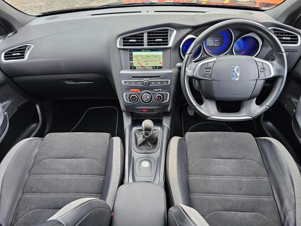 DS AUTOMOBILES DS 4