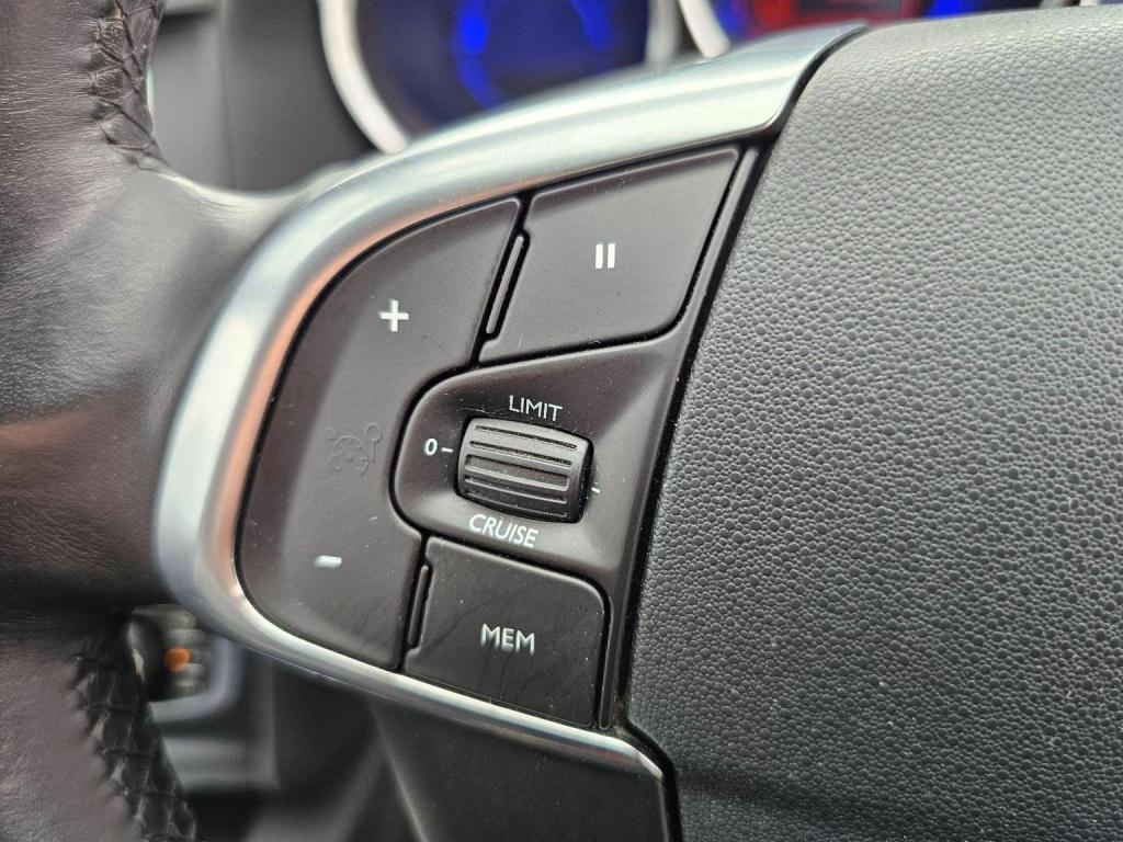 DS AUTOMOBILES DS 4