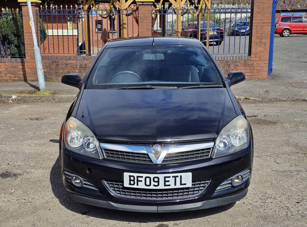 VAUXHALL ASTRA