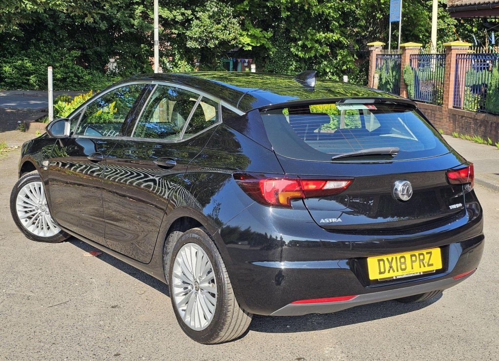 VAUXHALL ASTRA