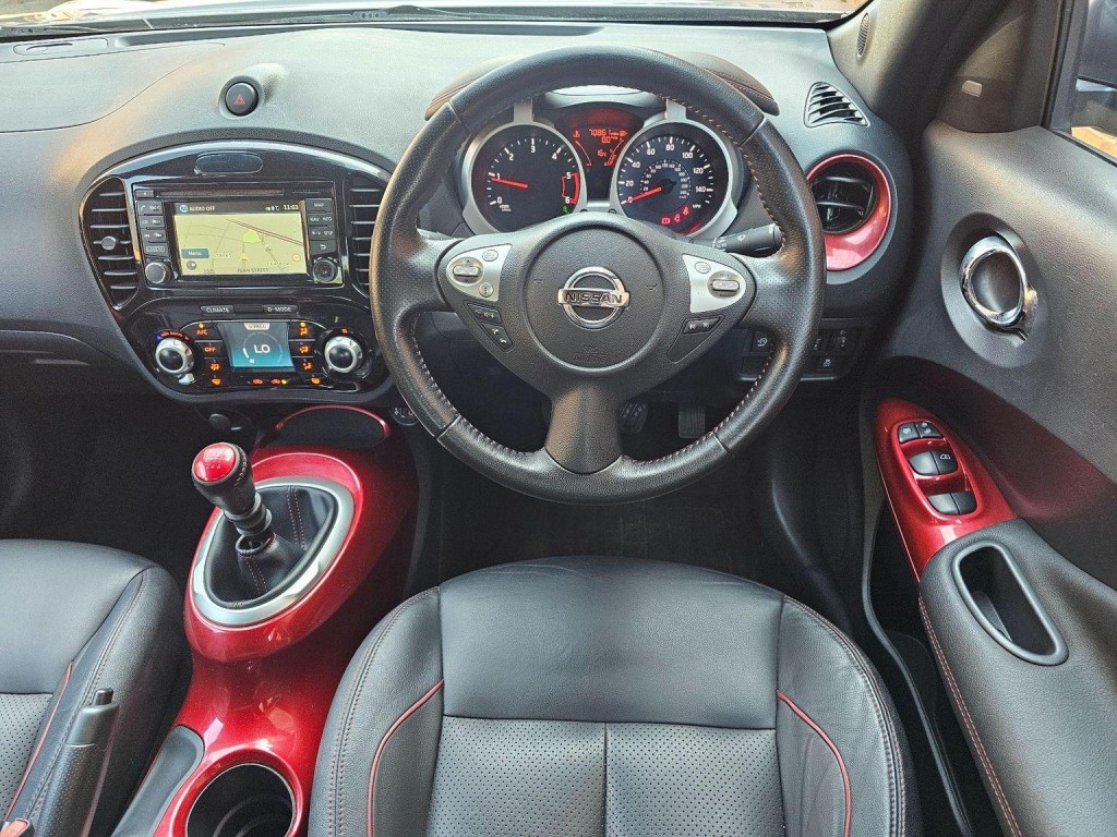 NISSAN JUKE