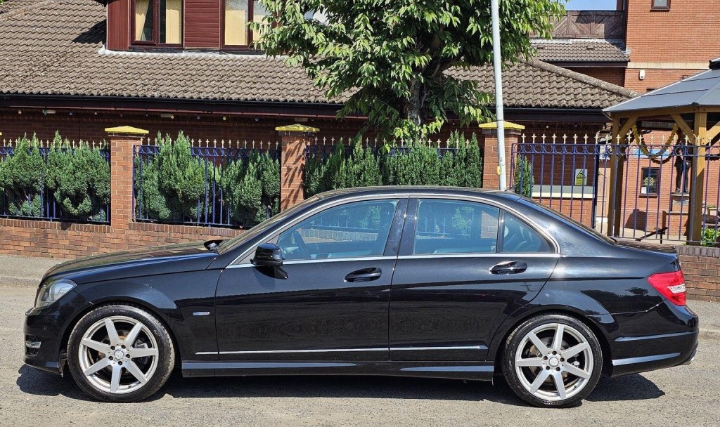 MERCEDES-BENZ C CLASS