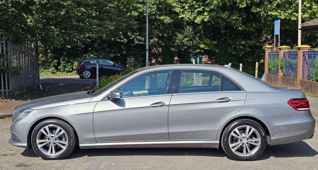 MERCEDES-BENZ E CLASS