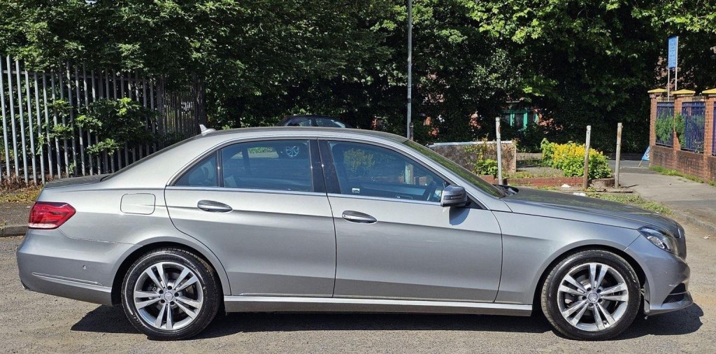 MERCEDES-BENZ E CLASS