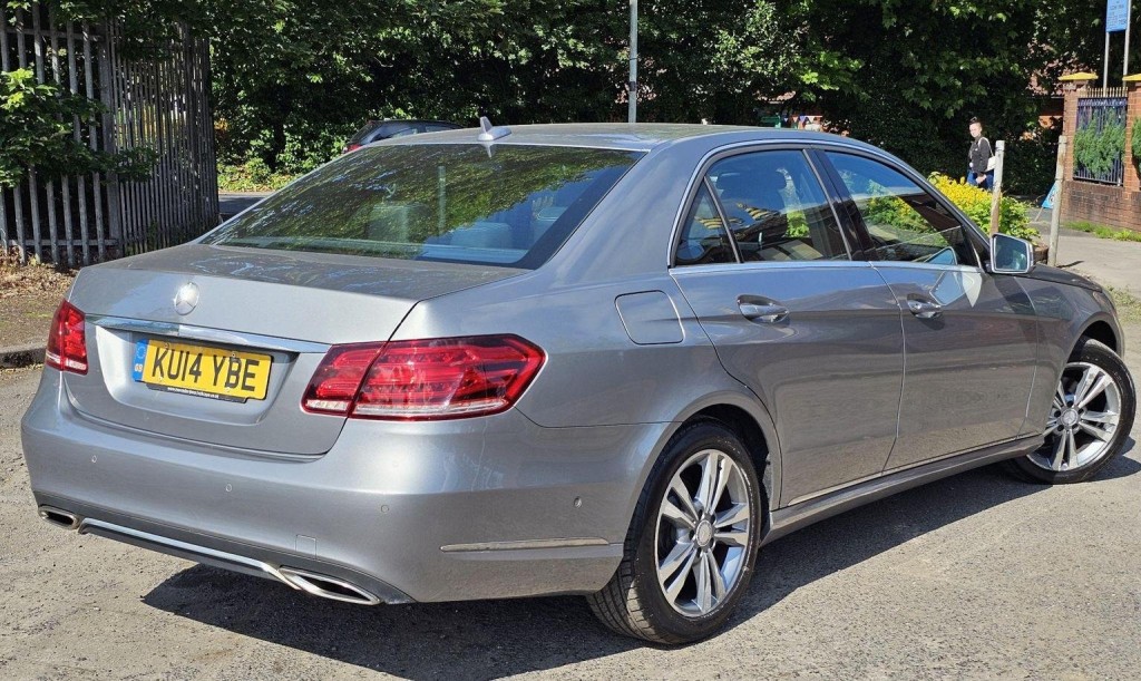 MERCEDES-BENZ E CLASS