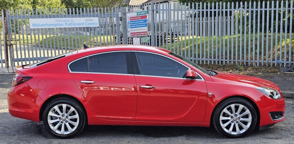VAUXHALL INSIGNIA