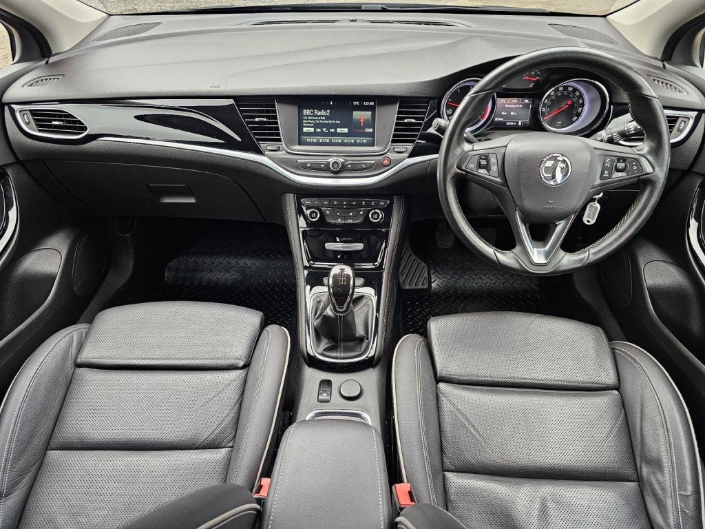 VAUXHALL ASTRA
