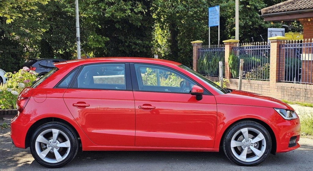 AUDI A1