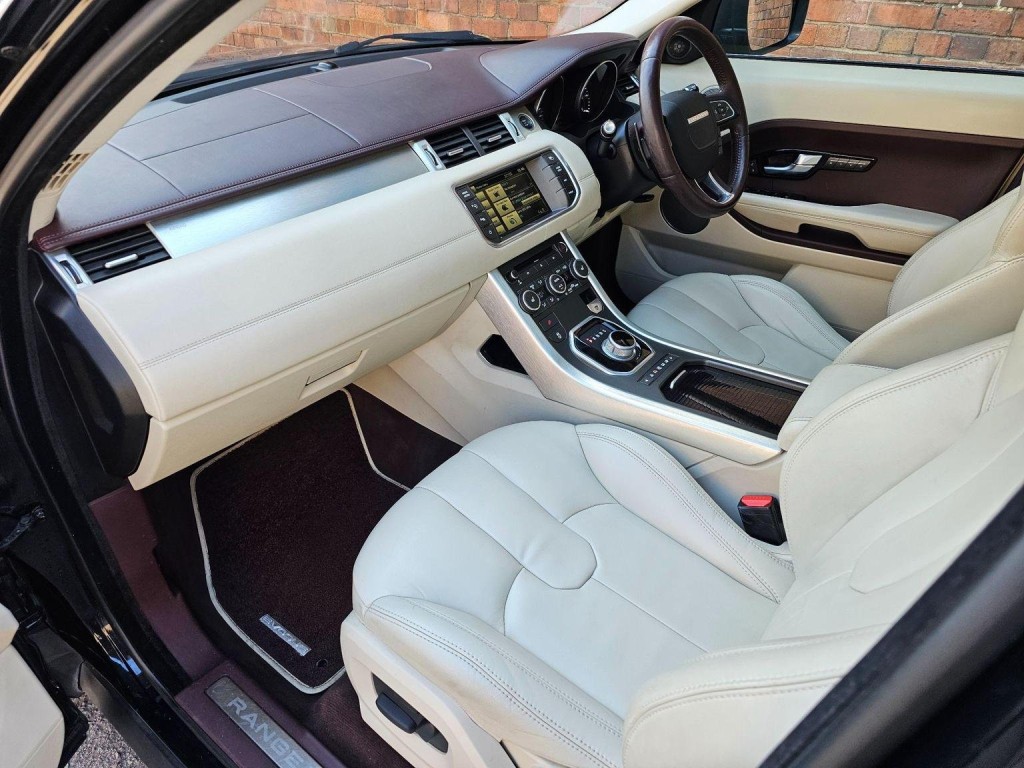 LAND ROVER RANGE ROVER EVOQUE