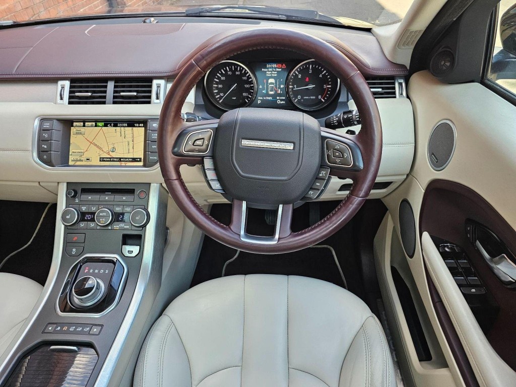 LAND ROVER RANGE ROVER EVOQUE