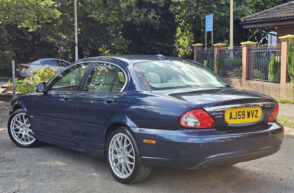 JAGUAR X-TYPE