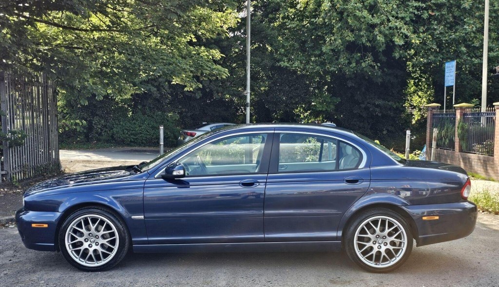 JAGUAR X-TYPE