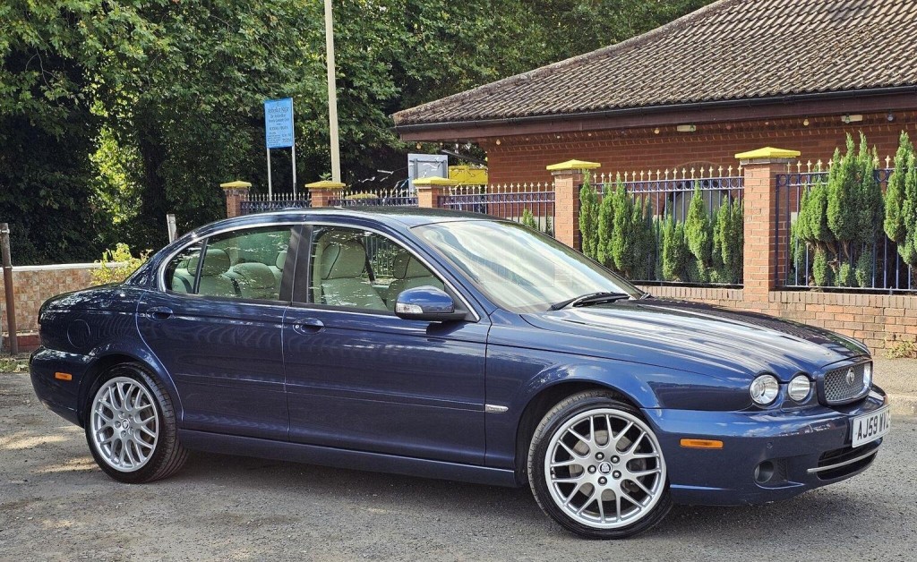 JAGUAR X-TYPE