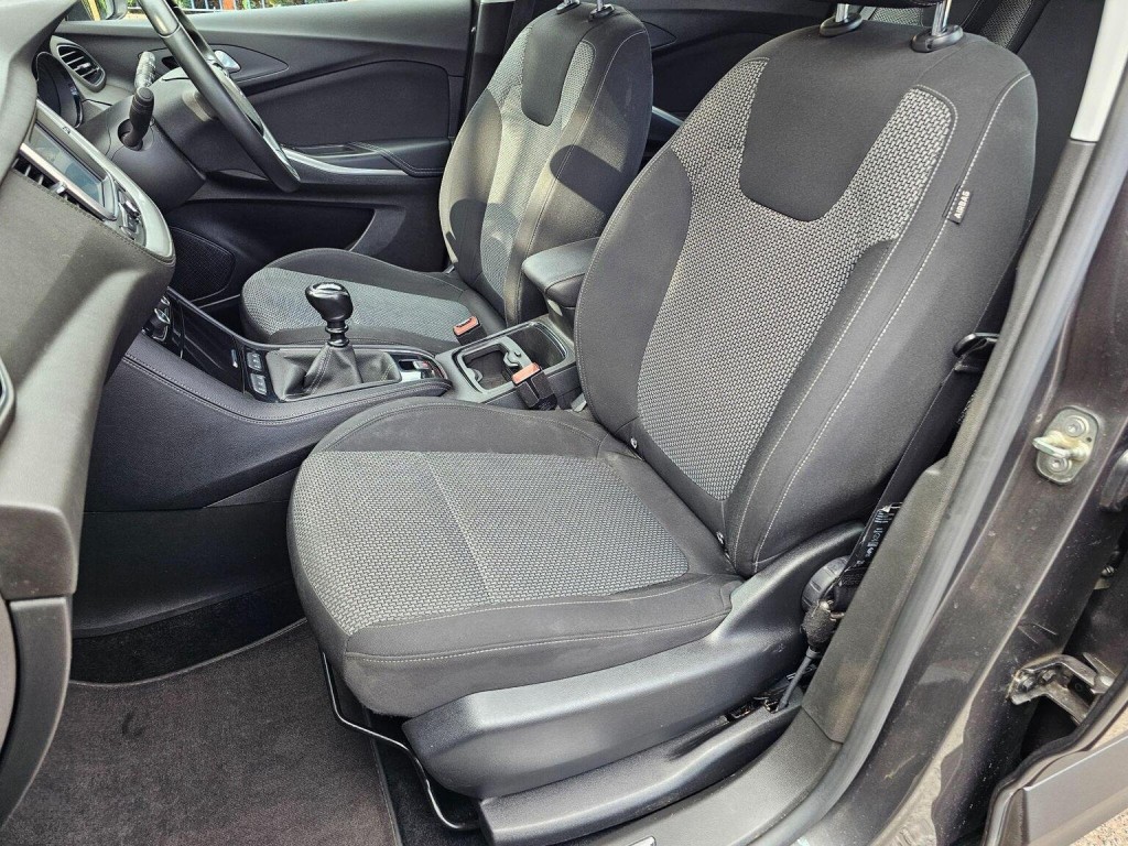 VAUXHALL GRANDLAND X