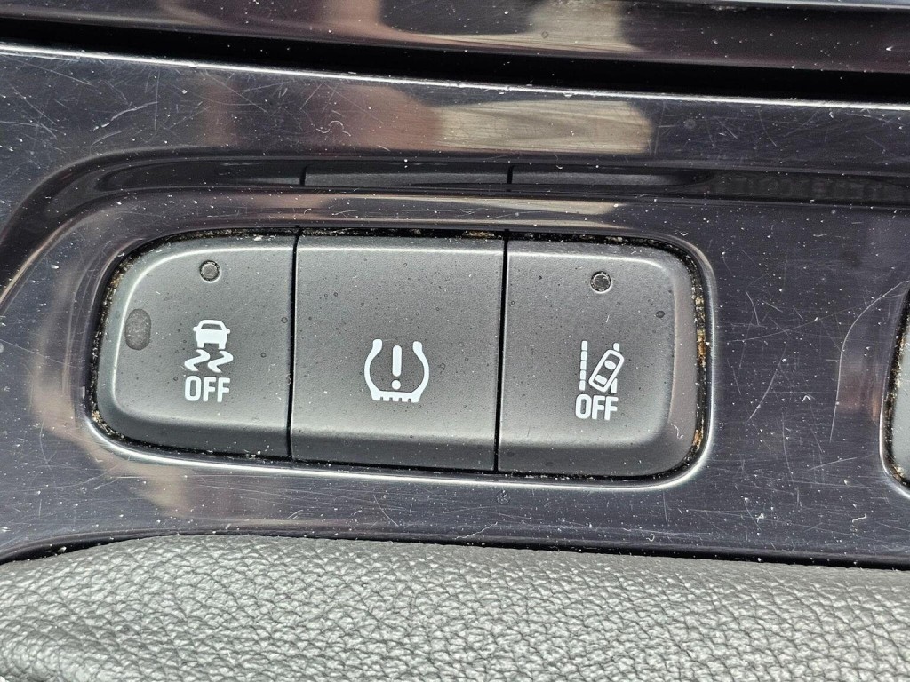 VAUXHALL GRANDLAND X