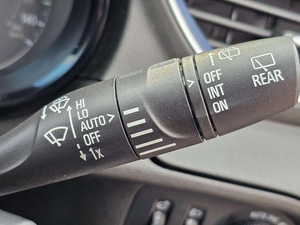 VAUXHALL GRANDLAND X