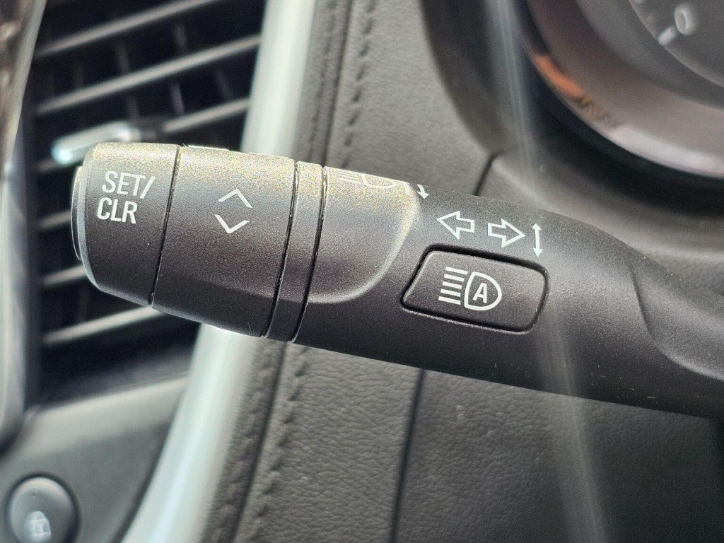 VAUXHALL GRANDLAND X