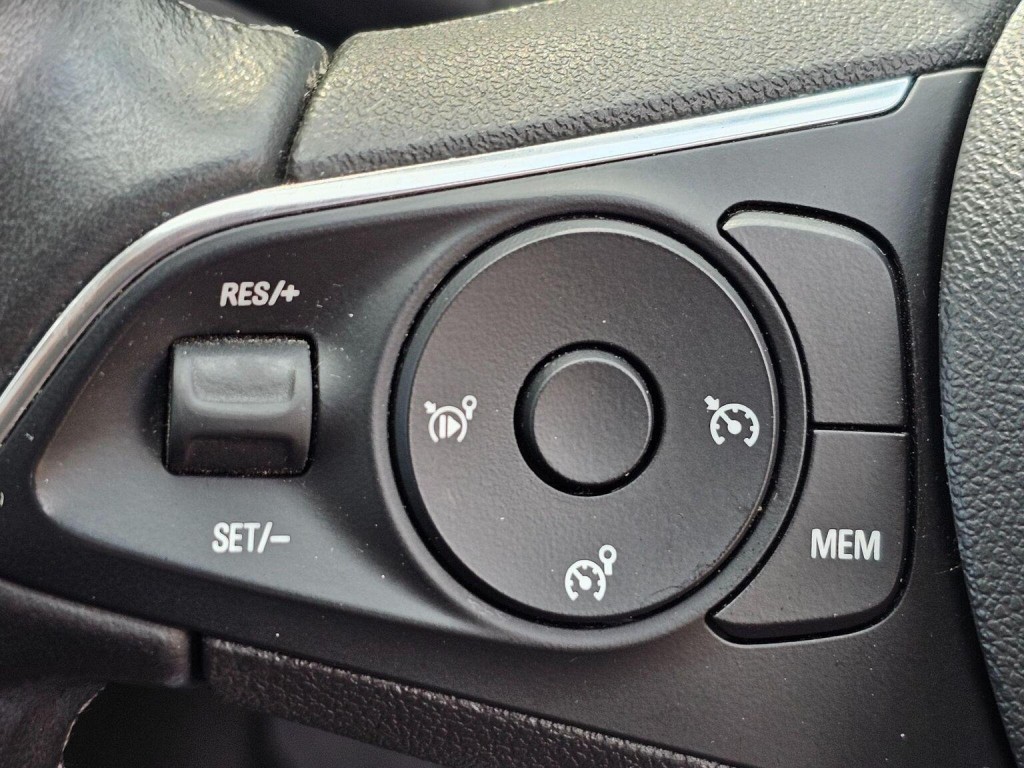 VAUXHALL GRANDLAND X