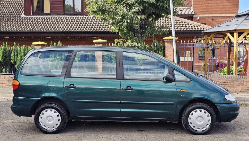 VOLKSWAGEN SHARAN