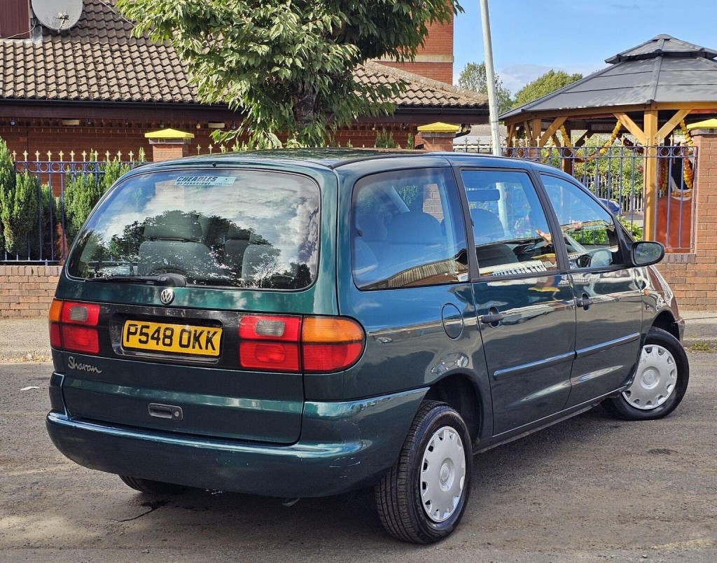 VOLKSWAGEN SHARAN