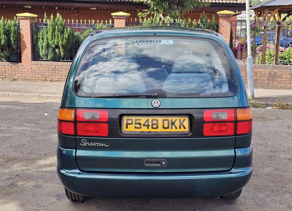 VOLKSWAGEN SHARAN