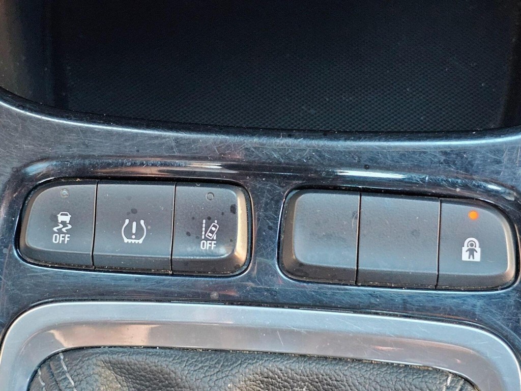 VAUXHALL CROSSLAND X