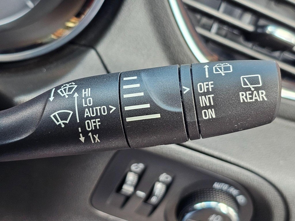 VAUXHALL GRANDLAND X