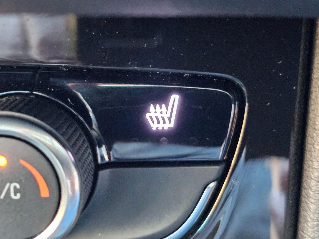 VAUXHALL GRANDLAND X