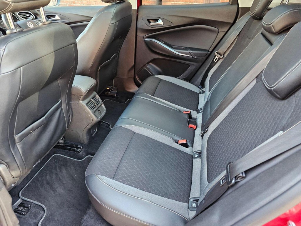 VAUXHALL GRANDLAND X