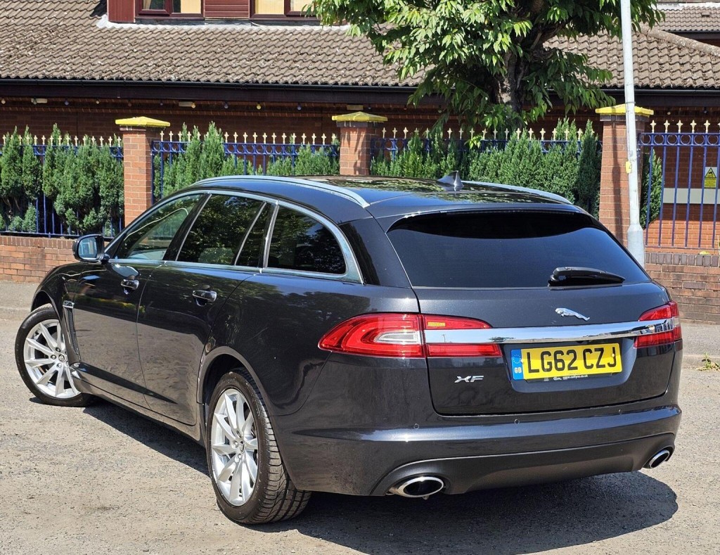 JAGUAR XF