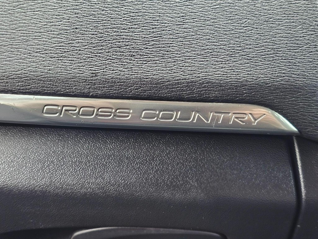 VOLVO V40 CROSS COUNTRY