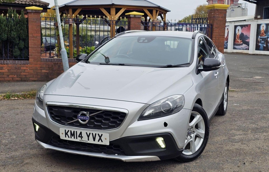 VOLVO V40 CROSS COUNTRY