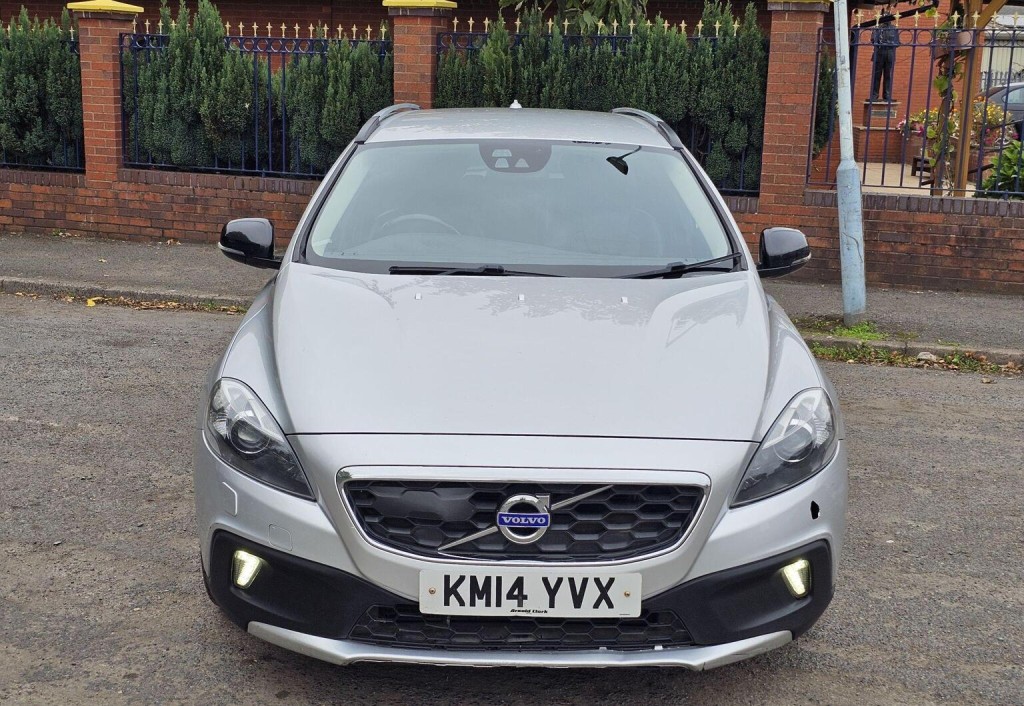 VOLVO V40 CROSS COUNTRY