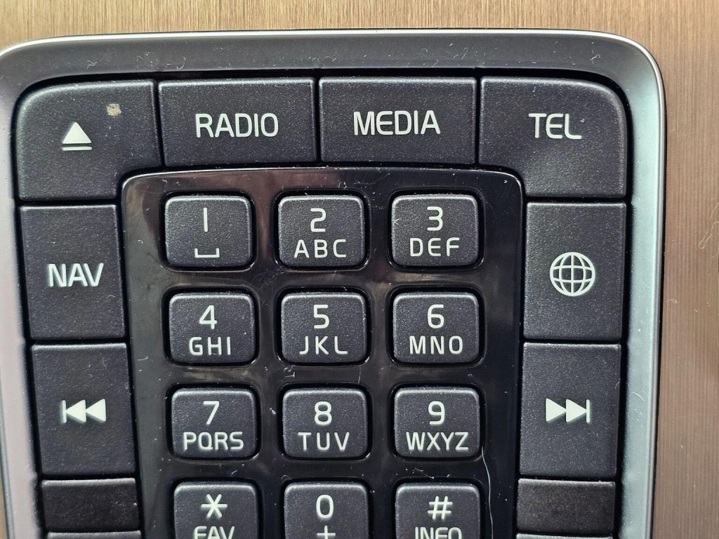 VOLVO V40 CROSS COUNTRY