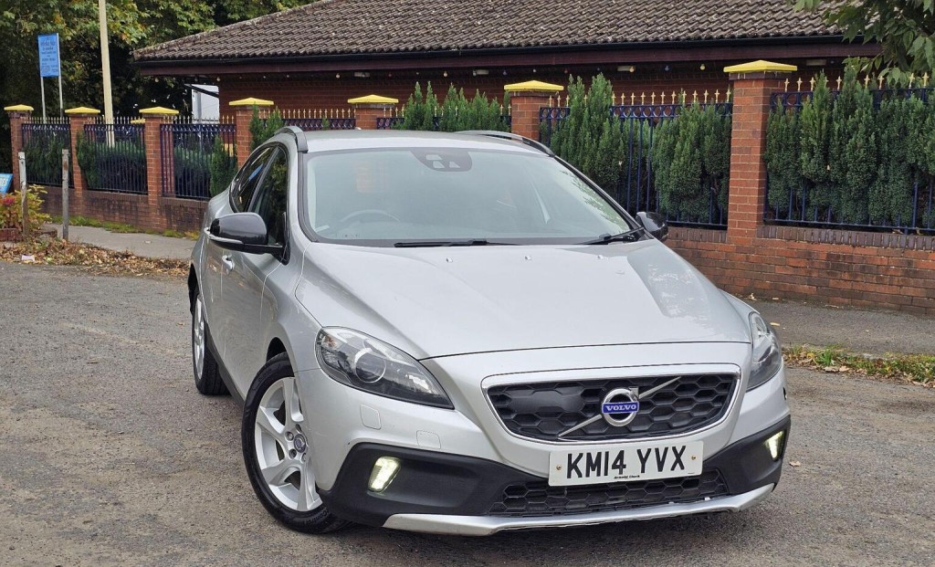 VOLVO V40 CROSS COUNTRY