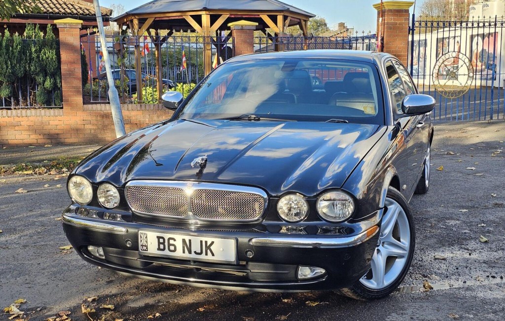 JAGUAR XJ