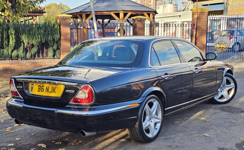 JAGUAR XJ