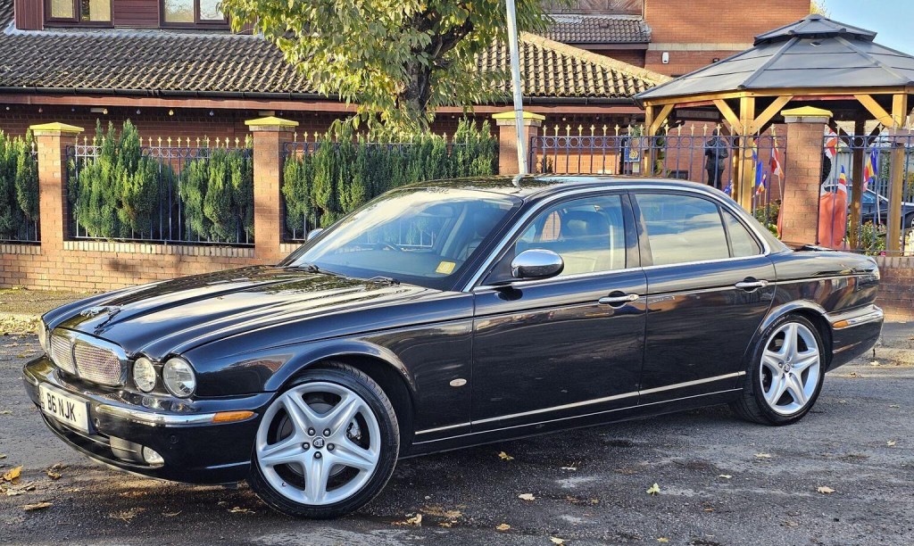 JAGUAR XJ