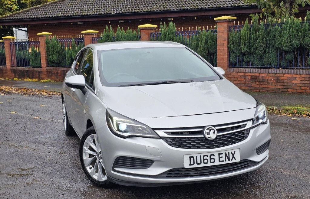 VAUXHALL ASTRA