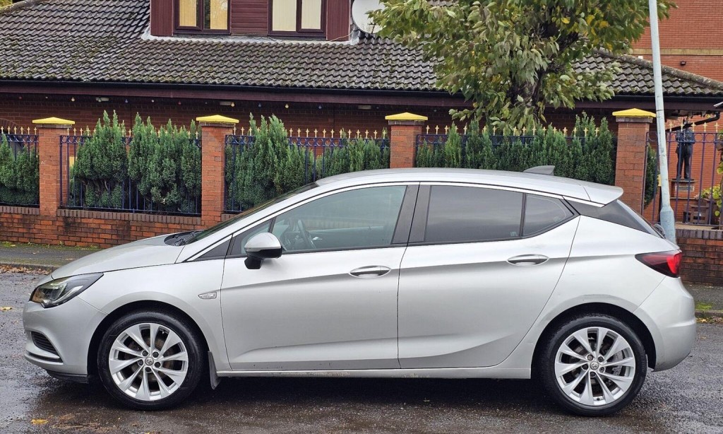 VAUXHALL ASTRA